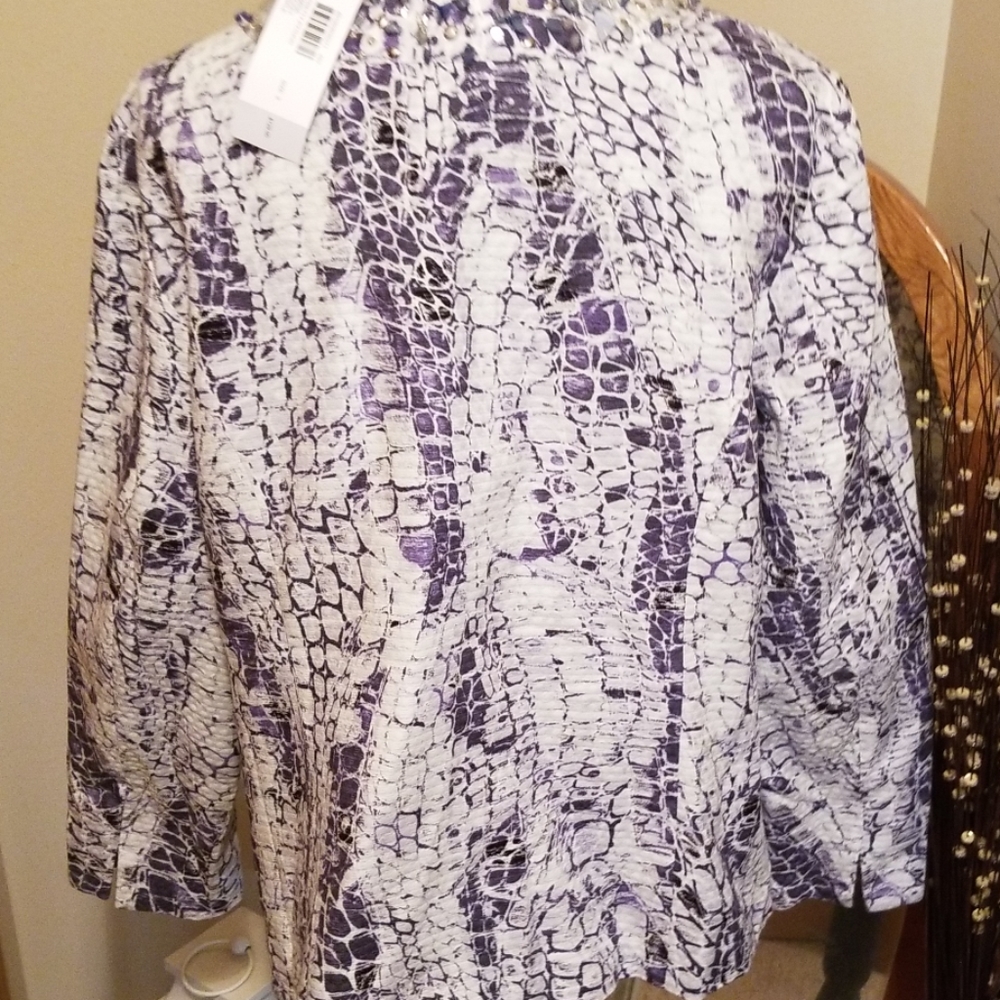 💜Gorgeous Chicos jacket💜 - Picture 4 of 8
